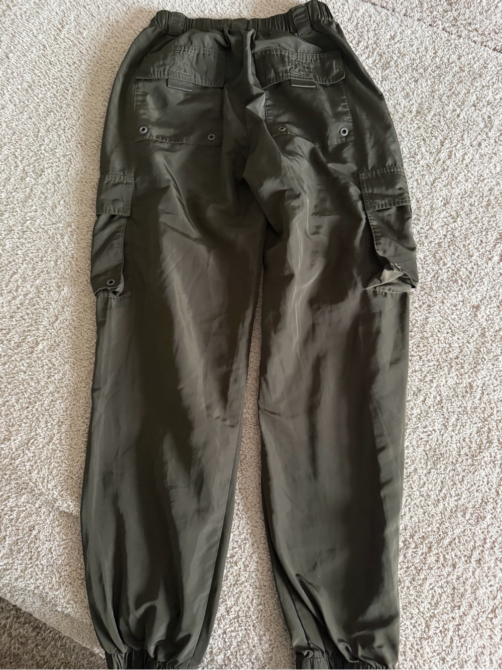 Alo Yoga It Girl Cargo Pants Olive Green Size Small Lightweight Joggers - Picture 3 of 4